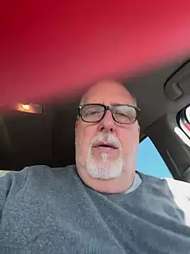 superbearboss online show from March 14, 7:30 pm