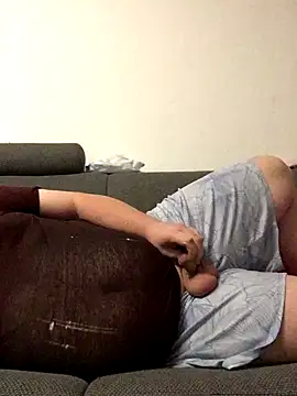 Derbaer1990 online show from November 11, 7:36 pm