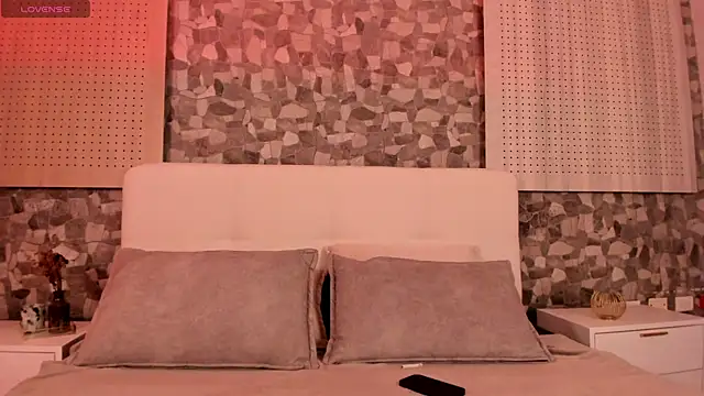 Zoewhitte online show from November 30, 12:47 am