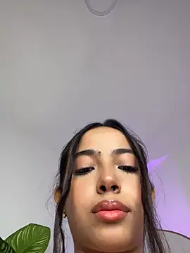 Snapshot of _Emily_Thompson_ chatting on October 19, 9:37 pm Emily Thompson online show from October 19, 9:37 pm