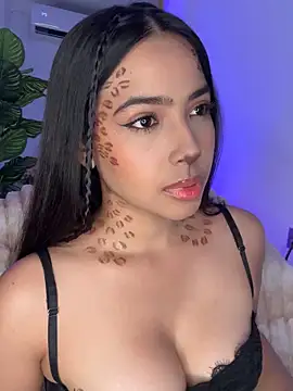 Snapshot of _Emily_Thompson_ chatting on October 30, 2:02 am Emily Thompson online show from October 30, 2:02 am