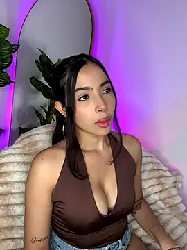 Snapshot of _Emily_Thompson_ chatting on November 16, 3:01 am Emily Thompson online show from November 16, 3:01 am