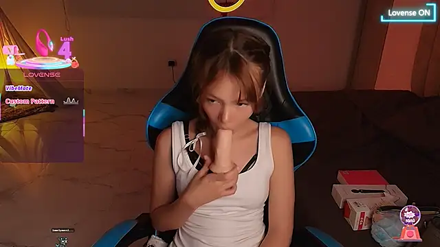 Vanilla g1rl online show from March 8, 2:23 am