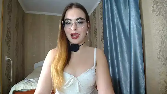 Snapshot of Leila_Kissyu chatting on November 21, 3:44 pm Leila Kissyu online show from November 21, 3:44 pm