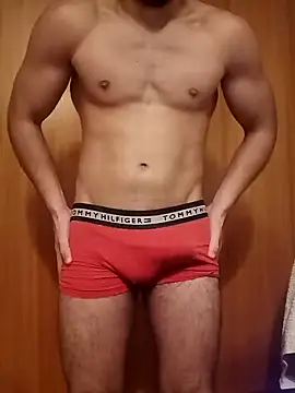 Snapshot of LucianDraven chatting on March 8, 11:28 pm LucianDraven online show from March 8, 11:28 pm