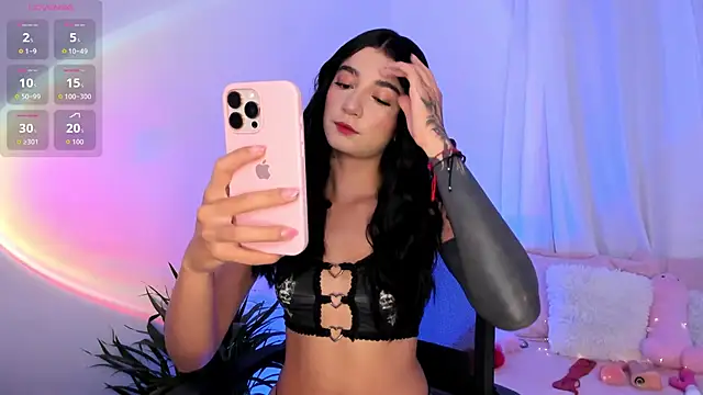 Snapshot of Hi_Soyfer chatting on October 30, 1:45 pm Hi Soyfer online show from October 30, 1:45 pm