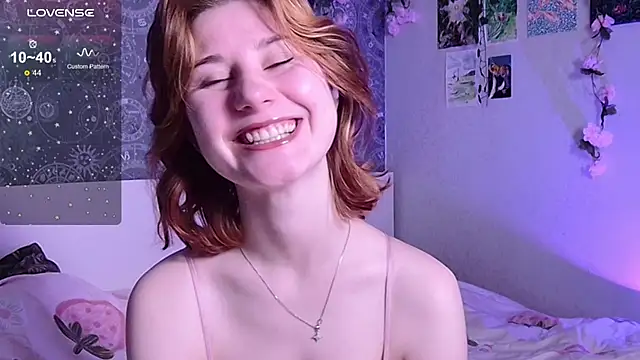 Snapshot of Cute_Cate404 chatting on November 30, 3:10 am Cute Cate404 online show from November 30, 3:10 am