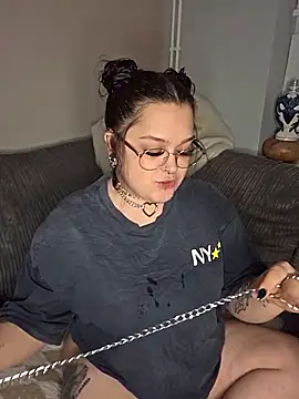 Saucy-Serenity online show from October 26, 8:48 pm