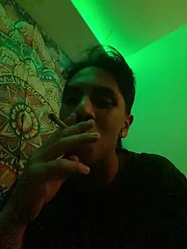 Snapshot of Monkey_uchiha777 chatting on November 25, 12:32 am Monkey uchiha777 online show from November 25, 12:32 am