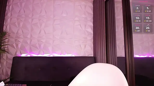 troy rouge online show from November 18, 7:29 pm