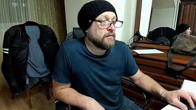 Grandor M online show from March 7, 6:22 pm