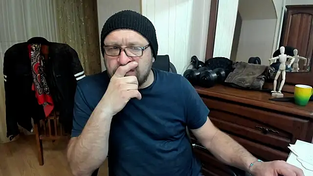 Grandor M online show from March 15, 5:59 pm