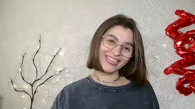 Snapshot of luna_Gharming chatting on March 19, 10:55 am luna Gharming online show from March 19, 10:55 am