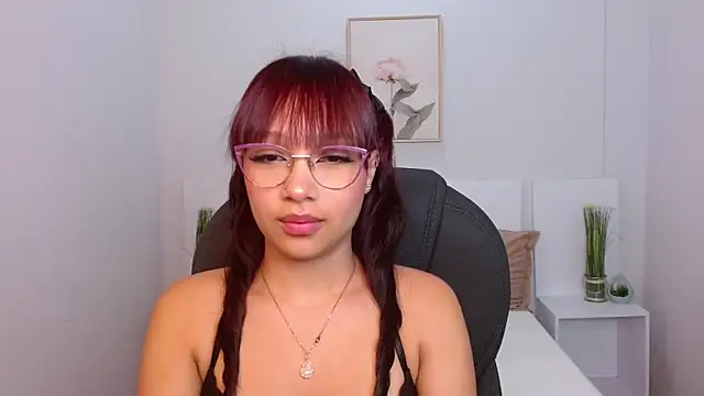 Snapshot of sharon_rosse__ chatting on March 22, 12:04 pm sharon rosse online show from March 22, 12:04 pm