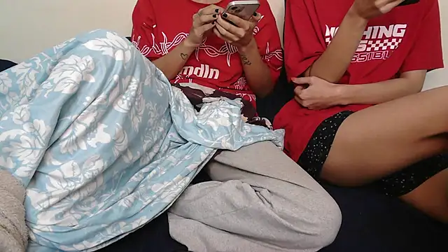 Snapshot of NaughtyThrouple007 chatting on November 20, 7:30 am NaughtyThrouple007 online show from November 20, 7:30 am