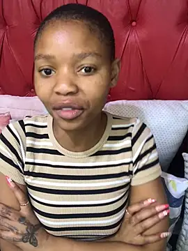 BondiBitch online show from October 6, 7:00 pm