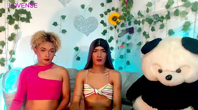 KimberlyXtreme online show from March 23, 6:26 am