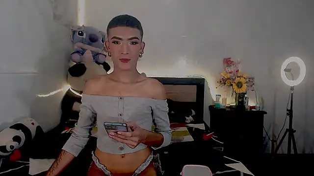 KimberlyXtreme online show from September 13, 2:44 am