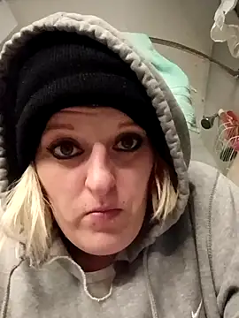 Snapshot of KITTYBOOBOOFUXX chatting on November 29, 10:57 pm KITTYBOOBOOFUXX online show from November 29, 10:57 pm