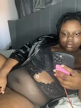 Snapshot of bigtittyT chatting on March 6, 10:52 am bigtittyT online show from March 6, 10:52 am