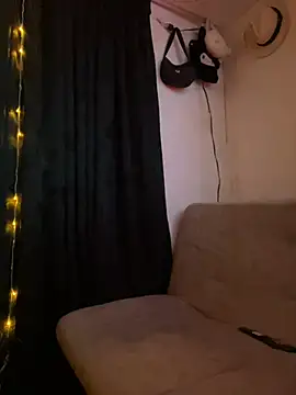 Snapshot of Mia_cullen_ chatting on March 19, 2:59 am Mia cullen online show from March 19, 2:59 am