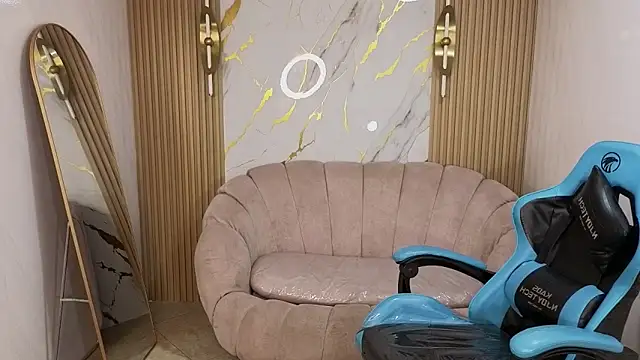 Snapshot of _wendy_b chatting on November 12, 2:56 am wendy b online show from November 12, 2:56 am