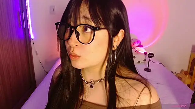 Oliviargf online show from May 16, 2:30 am
