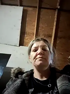 Snapshot of sexytattedbabe chatting on October 27, 6:01 pm sexytattedbabe online show from October 27, 6:01 pm