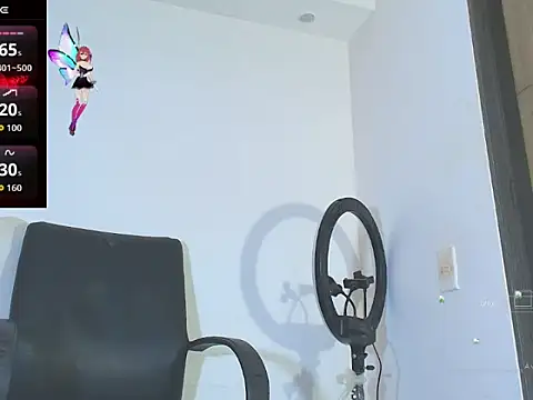 Snapshot of Keeitlin chatting on October 29, 11:06 pm Keeitlin online show from October 29, 11:06 pm