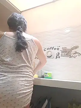 esmeralda jadees online show from March 7, 7:16 pm