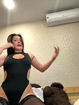 Snapshot of AleksandraRich chatting on November 4, 2:21 am AleksandraRich online show from November 4, 2:21 am