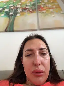 Snapshot of AleksandraRich chatting on February 8, 1:31 am AleksandraRich online show from February 8, 1:31 am