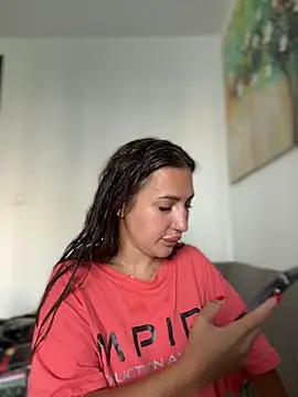 Snapshot of AleksandraRich chatting on March 3, 2:18 am AleksandraRich online show from March 3, 2:18 am