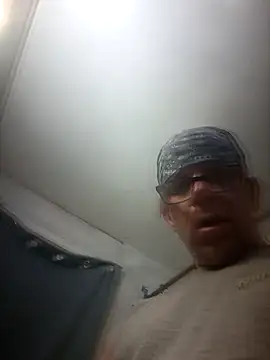 Snapshot of BlazeBennettXxxxxx chatting on February 18, 11:06 am BlazeBennettXxxxxx online show from February 18, 11:06 am