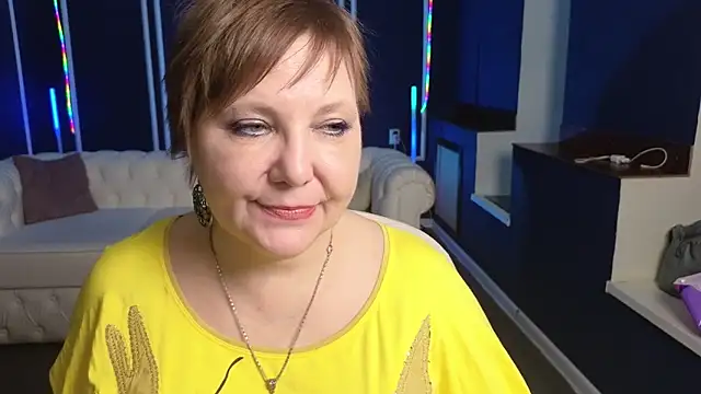 Kira Kenet online show from March 12, 12:10 am