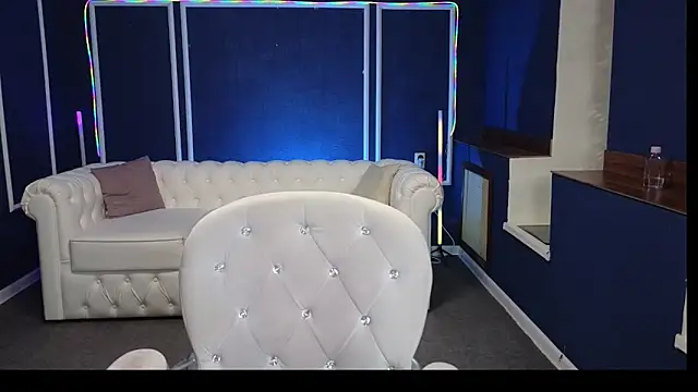 Kira Kenet online show from March 17, 8:51 pm