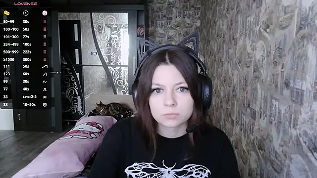 Snapshot of RendyDow chatting on November 12, 8:15 am RendyDow online show from November 12, 8:15 am