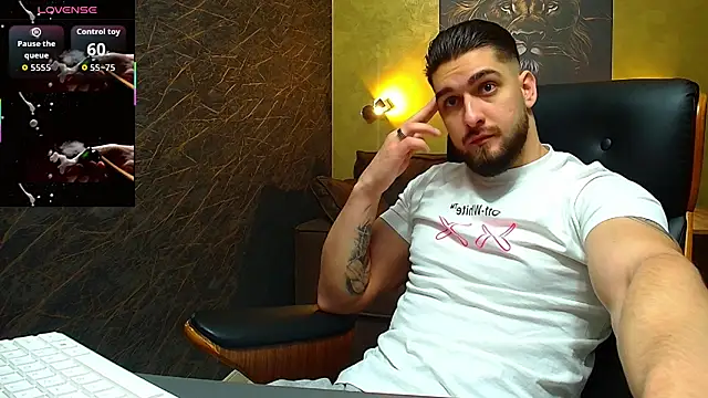 Snapshot of MatiasDean chatting on September 27, 4:39 am MatiasDean online show from September 27, 4:39 am