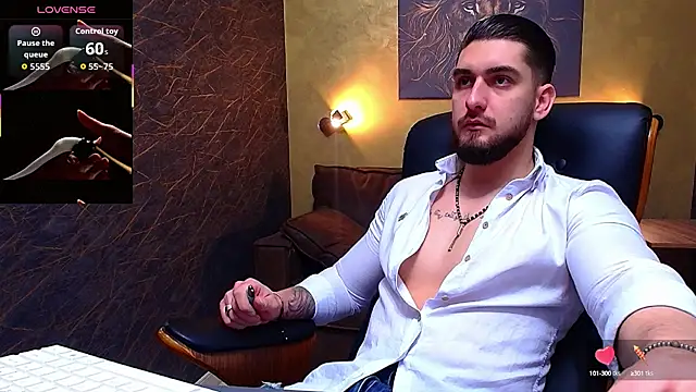Snapshot of MatiasDean chatting on October 4, 4:43 am MatiasDean online show from October 4, 4:43 am
