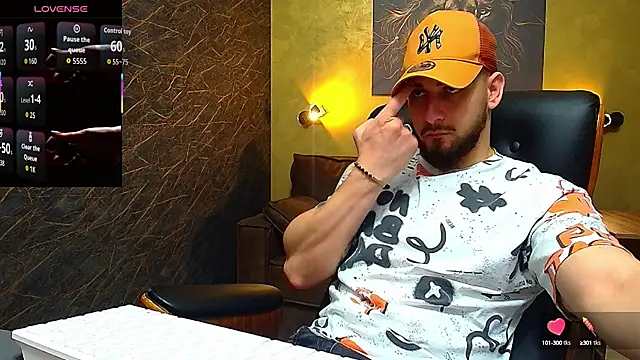 Snapshot of MatiasDean chatting on October 11, 5:17 am MatiasDean online show from October 11, 5:17 am