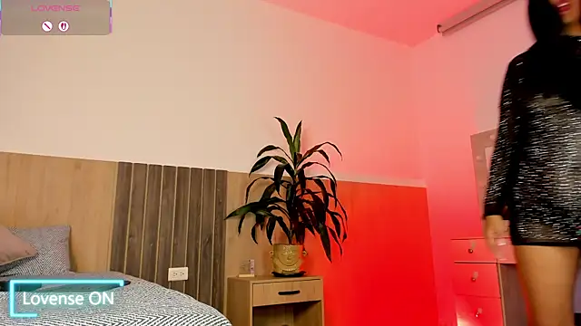  SamantaGomez online show from March 2, 8:15 pm