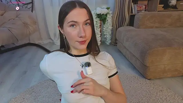 Snapshot of Kira_mindnes chatting on November 21, 6:12 am Kira mindnes online show from November 21, 6:12 am