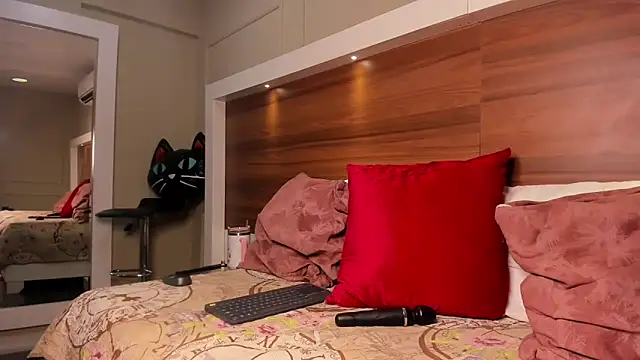 AriadnaHarper online show from April 19, 6:10 pm