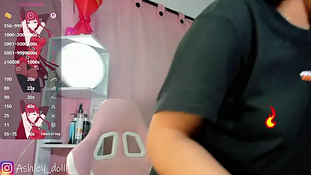 Ashley dolll online show from December 2, 9:10 pm