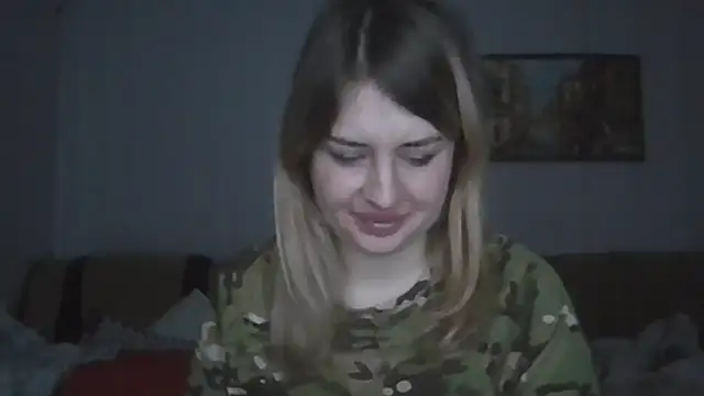 Snapshot of Saxophonistka chatting on March 4, 3:45 am Saxophonistka online show from March 4, 3:45 am