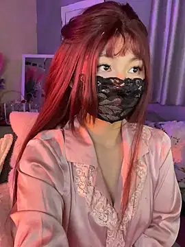 Snapshot of MI_KA22 chatting on March 12, 9:23 am MI KA22 online show from March 12, 9:23 am