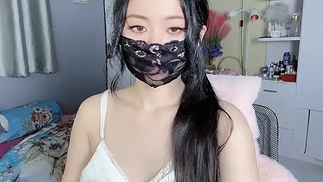 Snapshot of MI_KA22 chatting on March 13, 3:06 pm MI KA22 online show from March 13, 3:06 pm