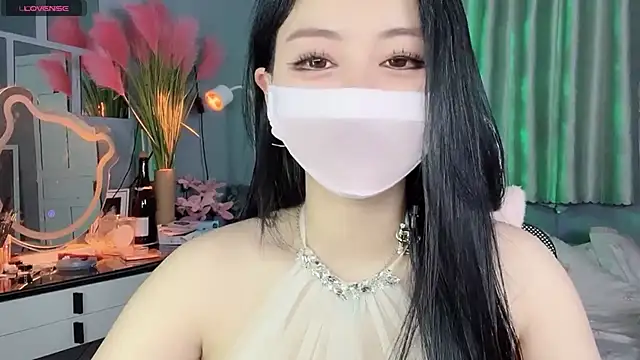 Snapshot of MI_KA22 chatting on October 21, 8:15 am MI KA22 online show from October 21, 8:15 am