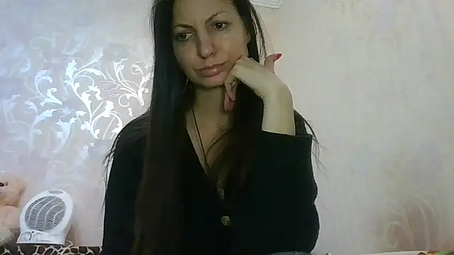 AliseWats online show from January 6, 6:55 pm