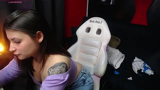 Snapshot of sweet__thang chatting on March 21, 6:18 pm sweet thang online show from March 21, 6:18 pm